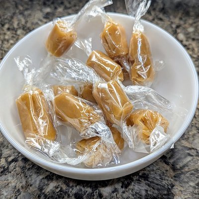 Soft Caramels (15 Pieces)