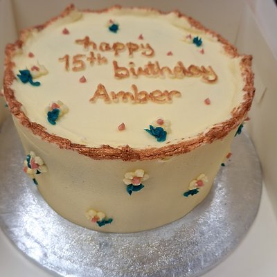 Aesthetic Cakes