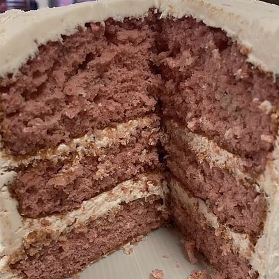 Strawberry Crunch Cake Slice