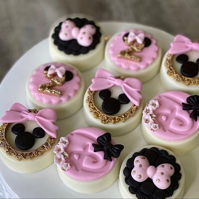 Themed Chocolate 🍫 Covered Oreos 