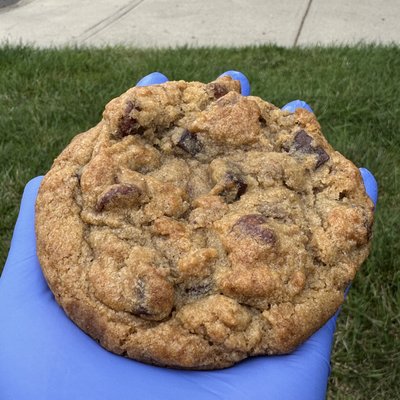 Drop Cookies (think Chocolate Chip, Peanut Butter, etc) (Gourmet Size) 