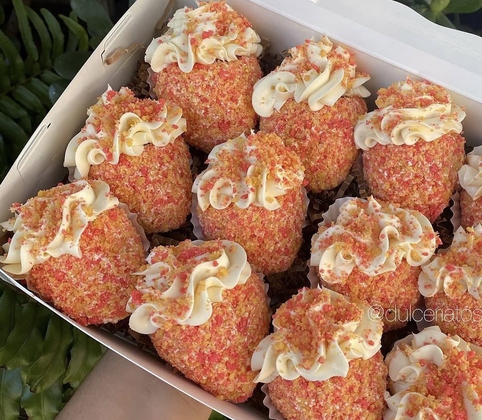 Cheesecake Stuffed Strawberry Shortcake Berries (6 Count)