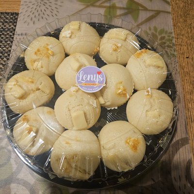 Puto With Cheese & Salted Egg (1 Dozen)