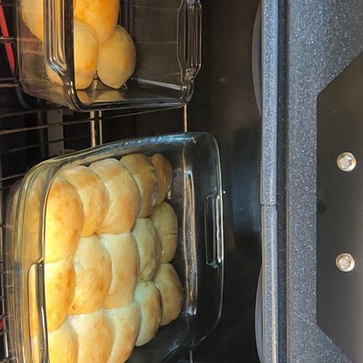 Homemade Garlic Yeast Rolls