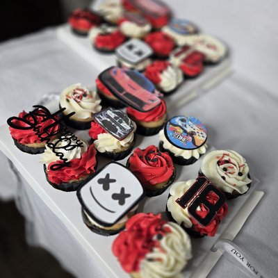 Custom Cupcakes 