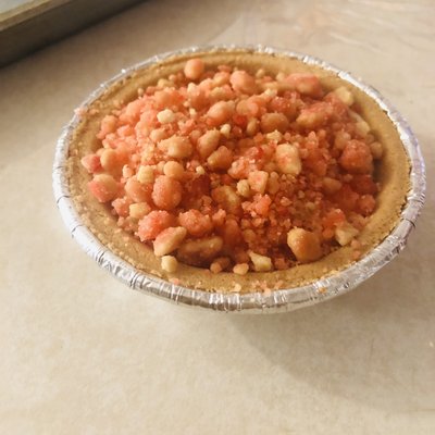 STRAWBERRY CRUNCH CHEESECAKE DELITE 4oz CUP