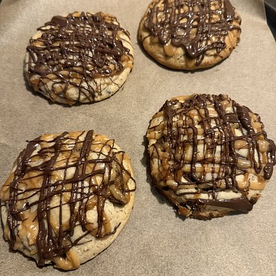 1 Dozen Chocolate Chip Peanut Butter Cookie 