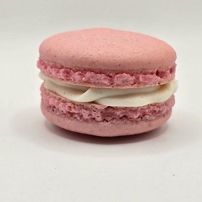 Strawberries And Cream Macarons 6 Pack