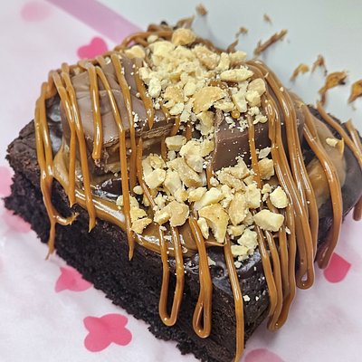 Snickers Brownies (6-Pack)