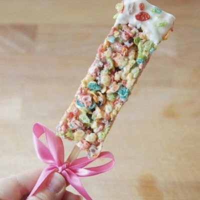 Rice Krispie Pops 