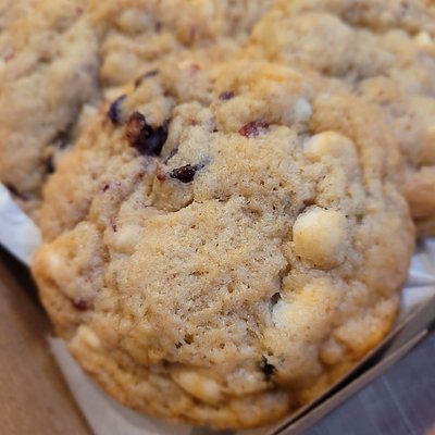 1/2 Order Of White Chocolate Cranberry Cookies 6ct