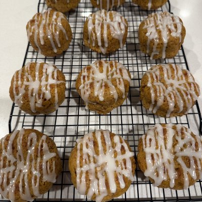 Pumpkin Scones With A Vanilla And Pumpkin Drizzle (6)