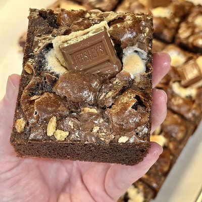 Loaded S’mores Brownie 