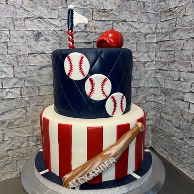 Custom 2 Tier Cakes🎂🎂