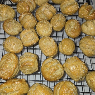 Pretzel Bites
