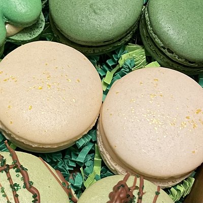 Bailey’s Irish Cream Macaron