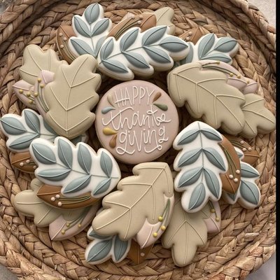 Happy Thanksgiving Cookie Wreath 24 Cookies 
