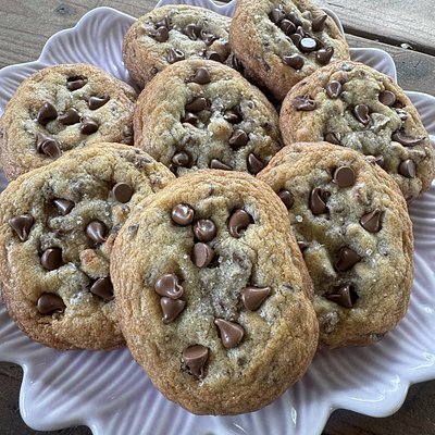 Front Porch Chocolate Chip Cookies - Half Dozen