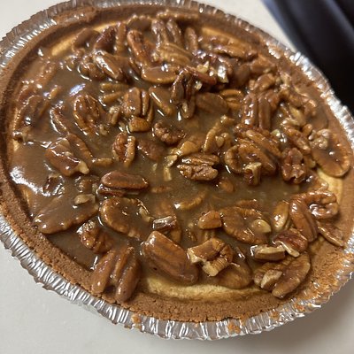 Pecan Cheesecake 9” 