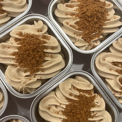 Caramel Biscoff Cookie Cake Recipe