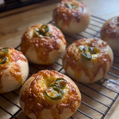 Cheddar Jalapeño Bagels