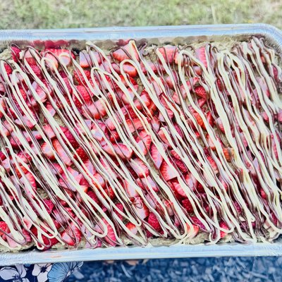 Dubai Strawberry Brownie 