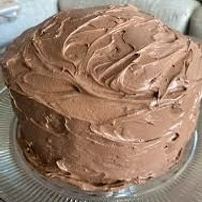 Vanilla Cake with Chocolate 🧁 