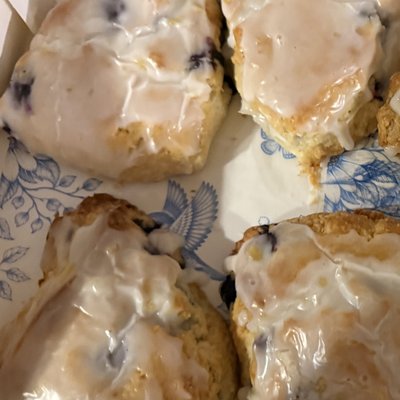 Scones 4pk- Lemon Blueberry With Lemon Glaze