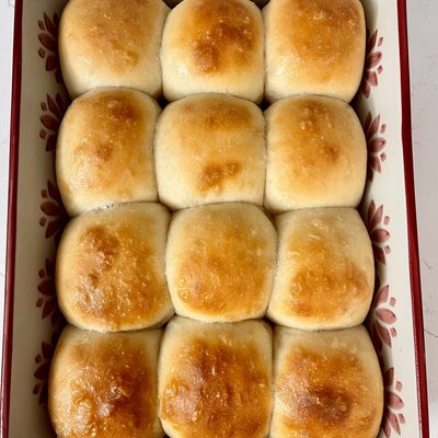 Sourdough Dinner Rolls