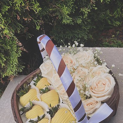 Strawberry & Rose Basket 