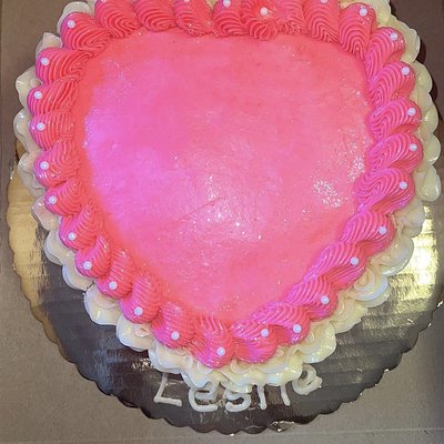 6in Vintage Heart Cake