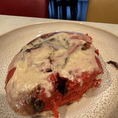 Red Velvet 4 Large Soft/Fluffy Sourdough Cinnamon Rolls