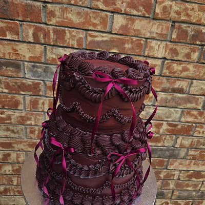 2 Tier Vintage Burgundy Cake 