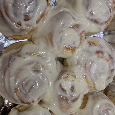 Large Cinnamon Rolls 