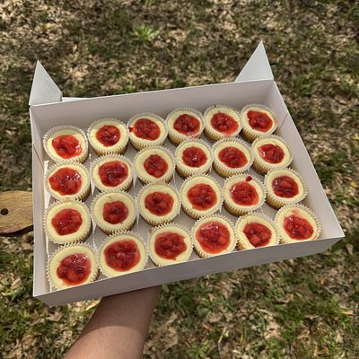 Mini Cheesecakes - 12ct. 