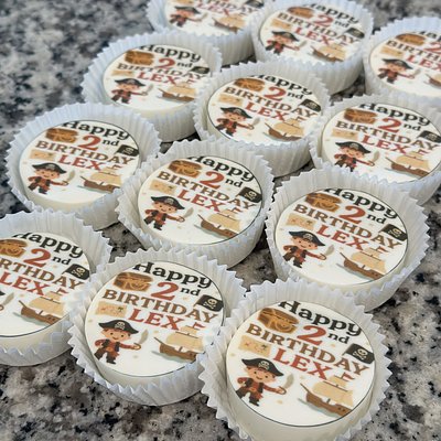 Sprinkles Design Cake Pucks