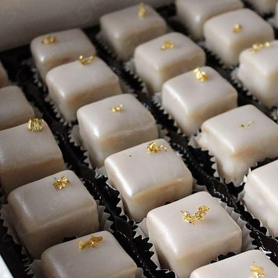 Petit Fours 