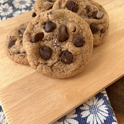 Signature Browned Butter Chocolate Chip Cookies 