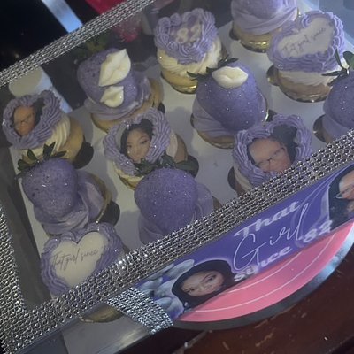 Glam Cupcakes + Strawberries 