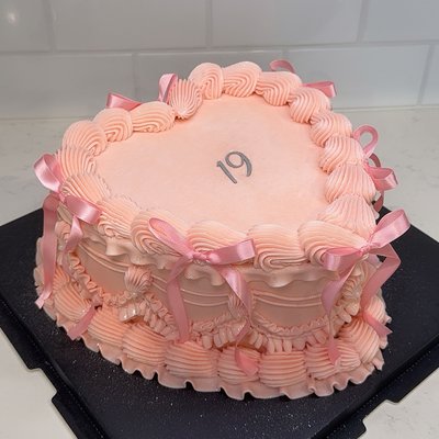 8”, 2-Layer Heart Cake
