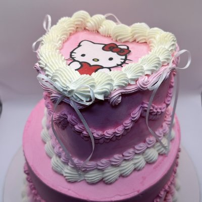 2 Tier Cake (6” Top, 8” Bottom) 