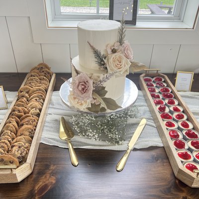Custom Orders (Weddings/Large Events)