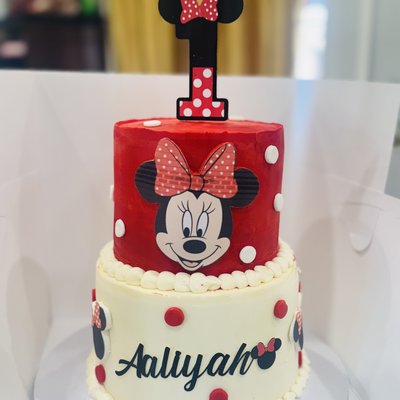 Minnie Mouse Two Tiered Cake 