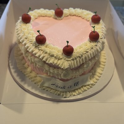 10” Heart Shaped Cake (25-30 Servings) 