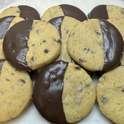 Half Dipped Chocolate Chip Cookies