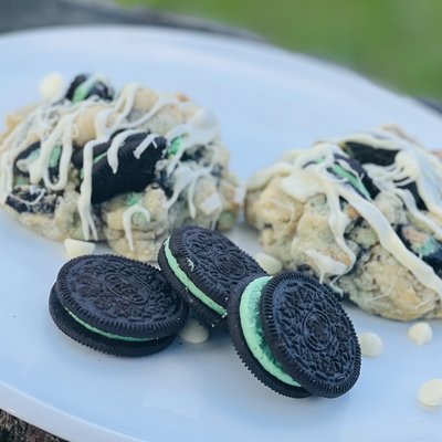 Dozen Mint Cookies & Cream