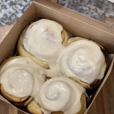 Sourdough Cinnamon Rolls 4 Pack
