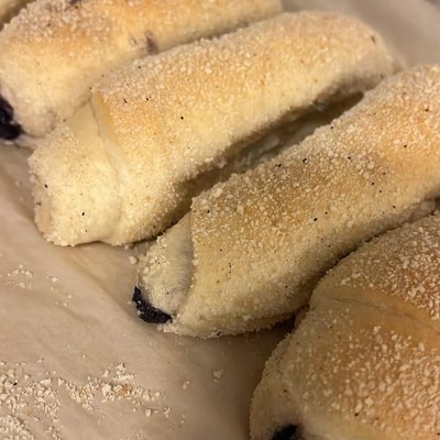 Spanish Bread Regular/ube Flavor