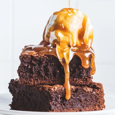 Brownie With Ice Cream And Syrup 