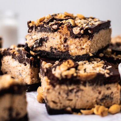 Peanut Butter Cheesecake Bars 12 Pack 